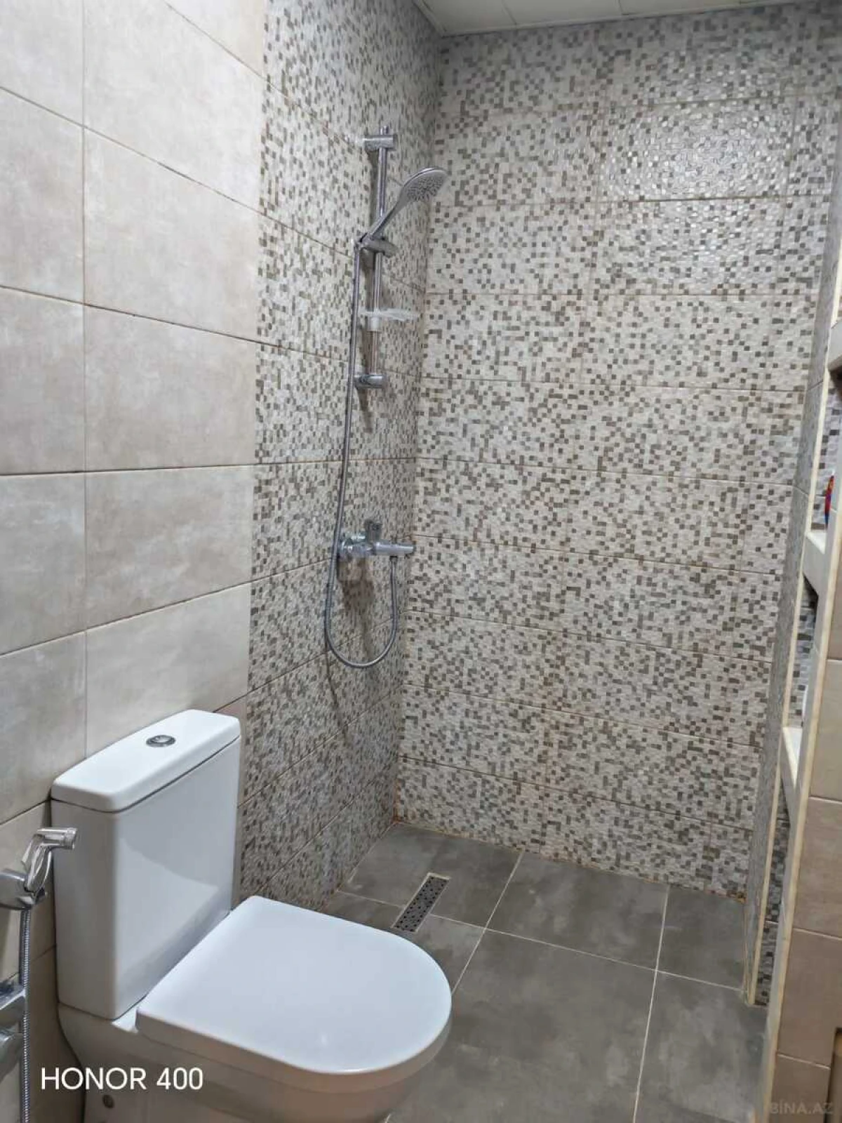 Satılır 2 otaqlı mənzil 76.3 m²