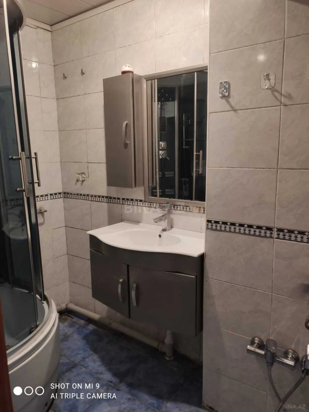 Kirayə verilir 2 otaqlı mənzil 60 m²