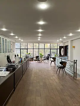 Kirayə verilir 8 otaqlı ofis 200 m²