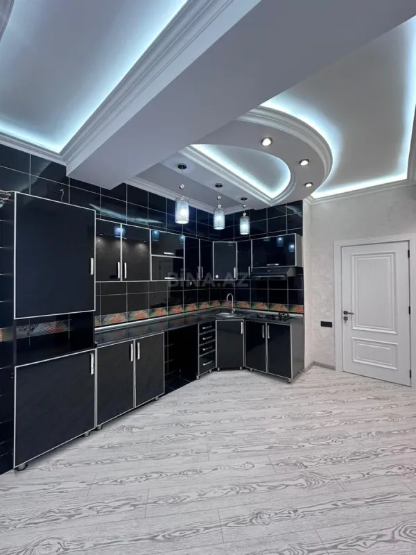 Satılır 2 otaqlı mənzil 77 m²