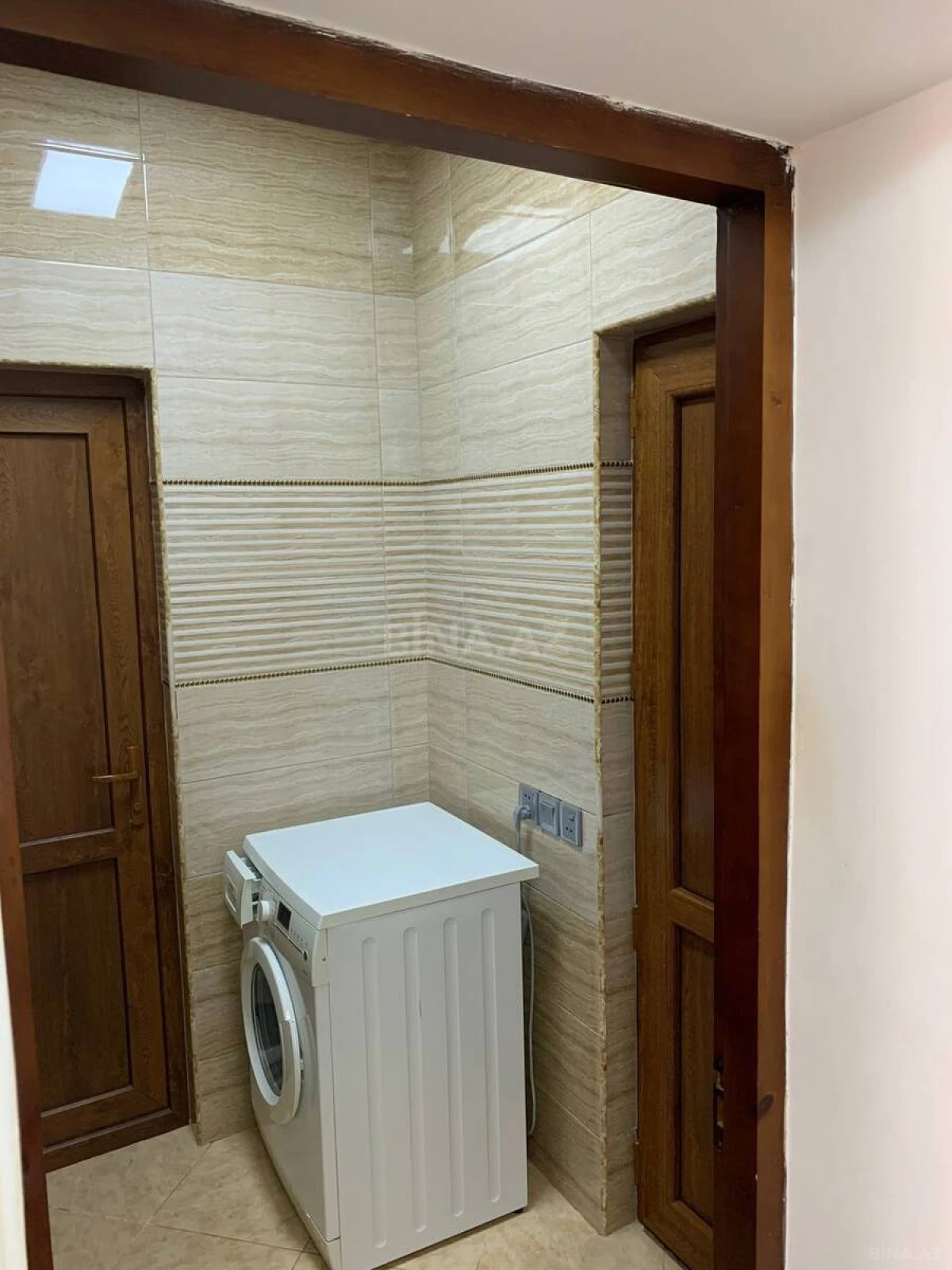 Satılır 6 otaqlı həyət evi 180 m²