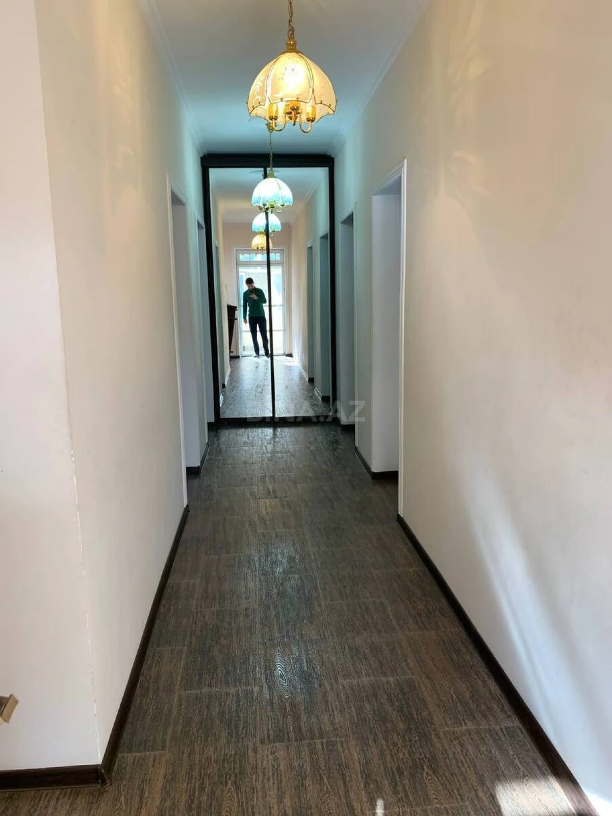 Satılır 6 otaqlı həyət evi 180 m²