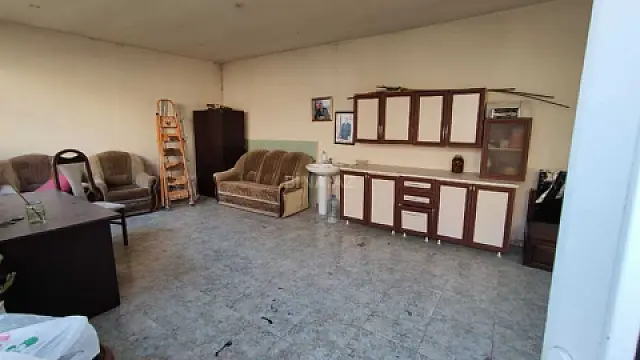 Satılır 8 otaqlı həyət evi 250 m²