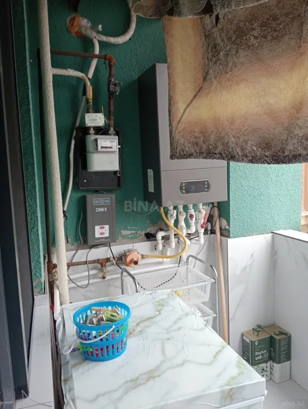 Satılır 4 otaqlı mənzil 136 m²