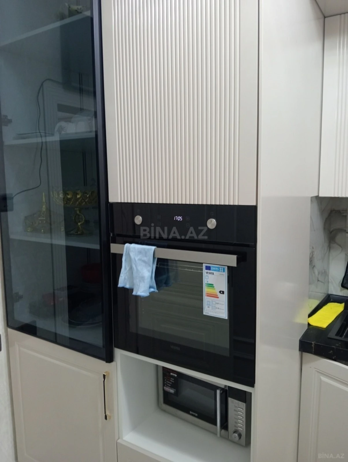 Satılır 4 otaqlı mənzil 136 m²