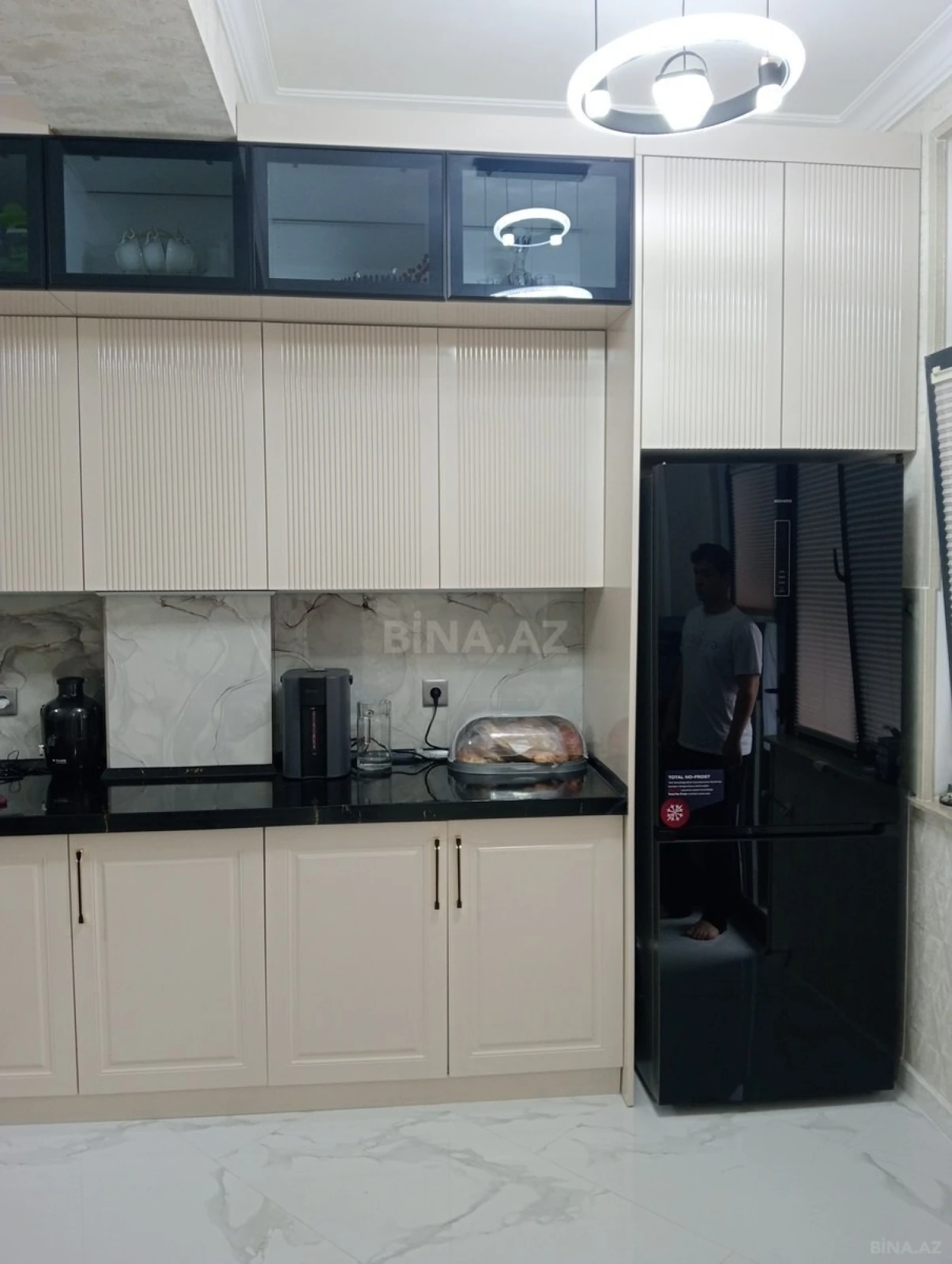 Satılır 4 otaqlı mənzil 136 m²