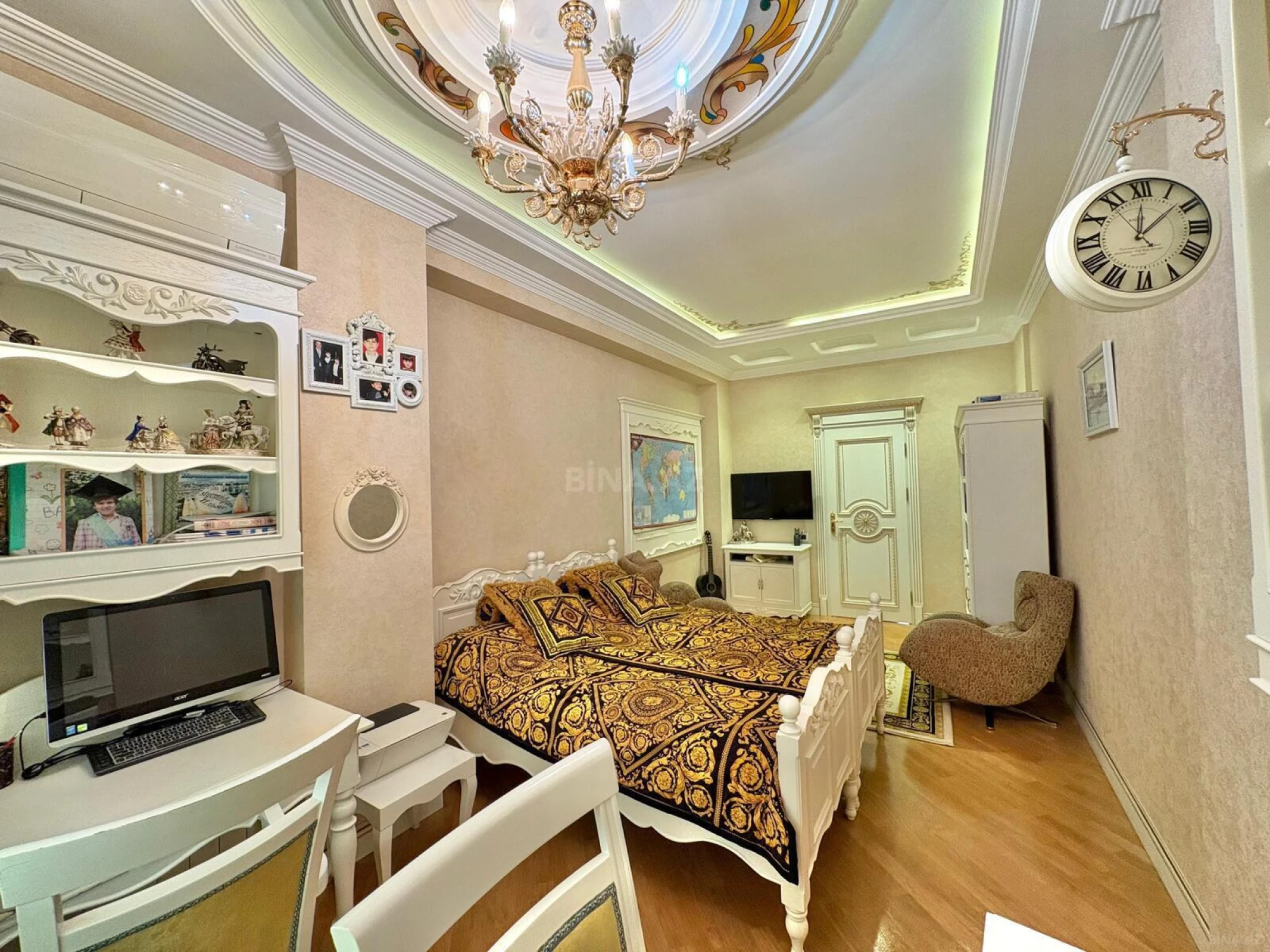 Satılır 3 otaqlı mənzil 165 m²