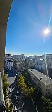 Kirayə verilir 5 otaqlı mənzil 250 m²