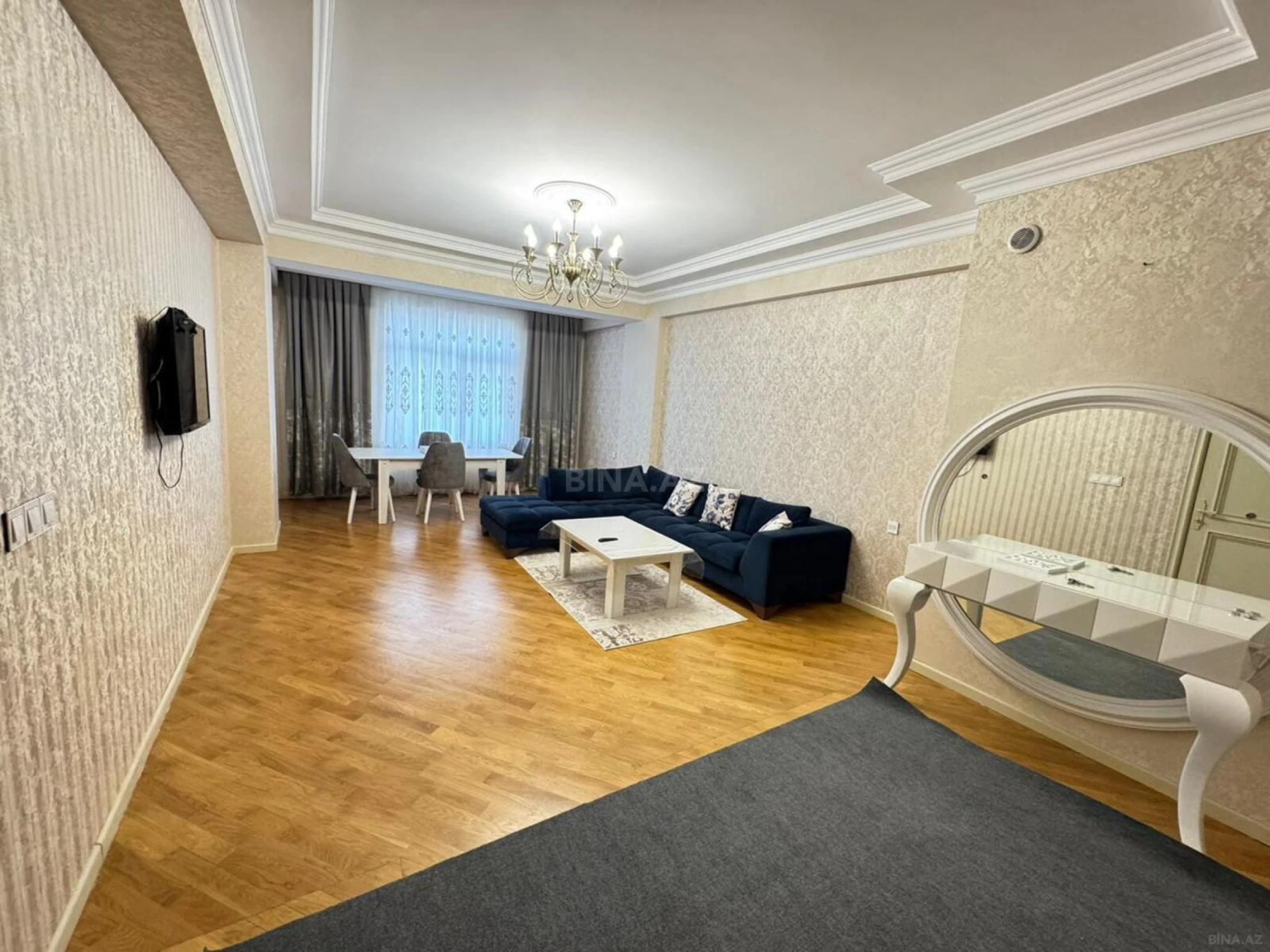 Kirayə verilir 2 otaqlı mənzil 100 m²