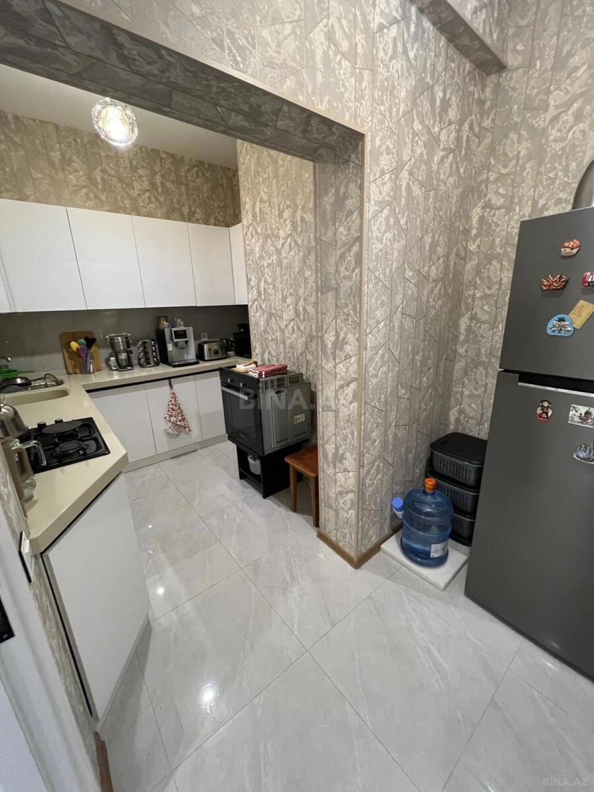 Kirayə verilir 2 otaqlı mənzil 75 m²