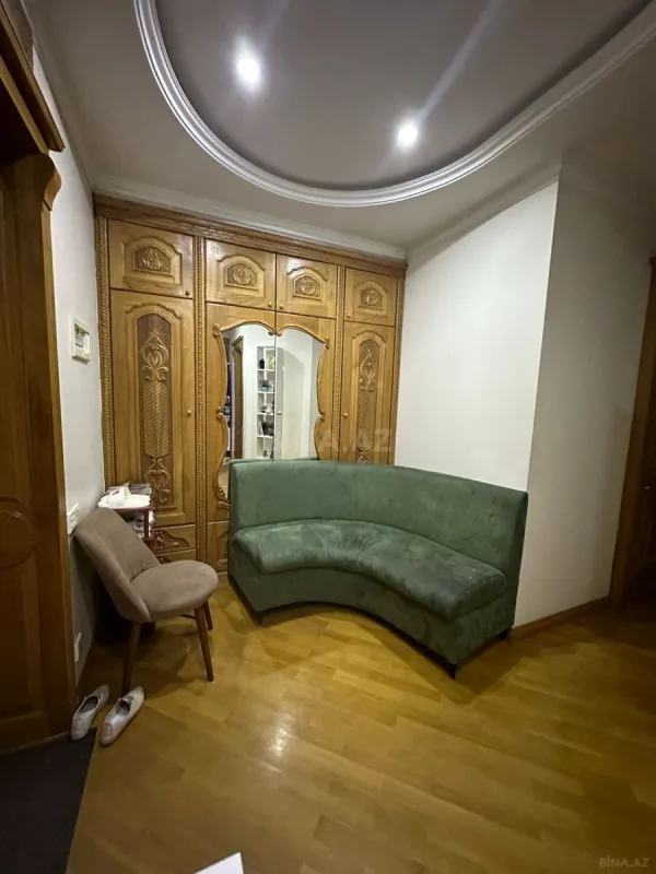 Kirayə verilir 2 otaqlı ofis 120 m²