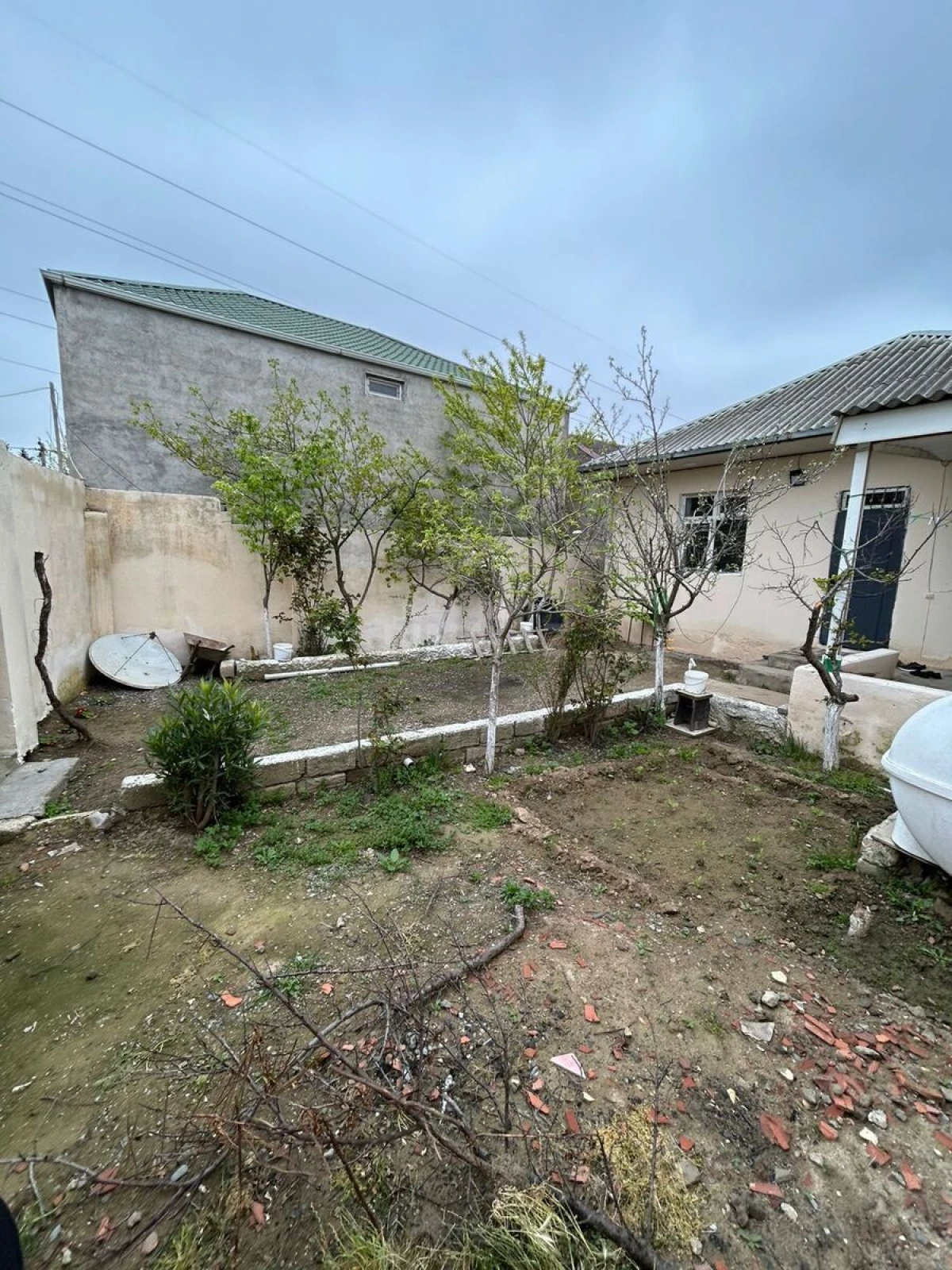 Satılır 2 otaqlı həyət evi 100 m²