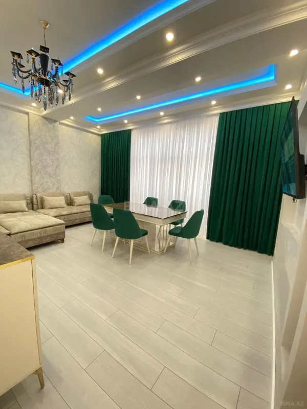 Kirayə verilir 3 otaqlı mənzil 120 m²