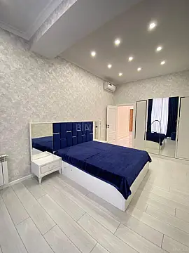 Kirayə verilir 3 otaqlı mənzil 120 m²