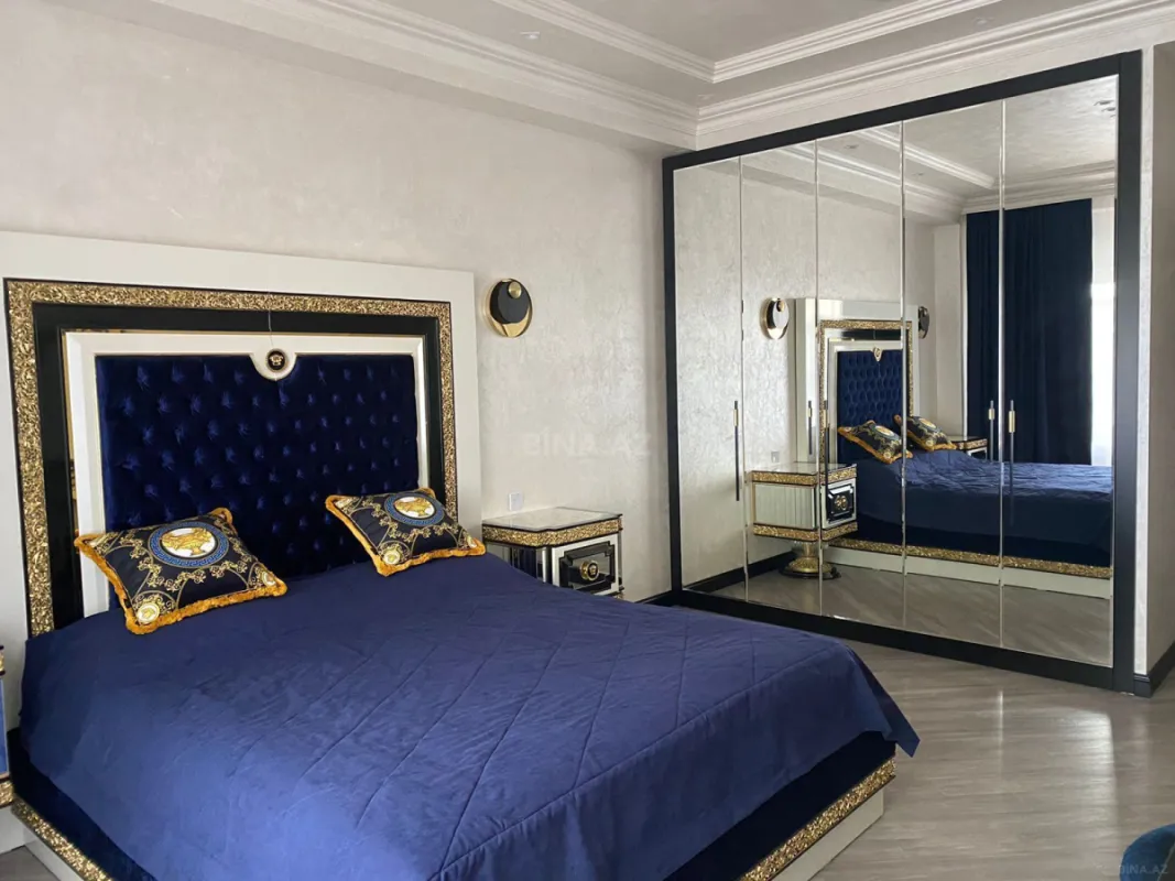 Satılır 3 otaqlı mənzil 140 m²