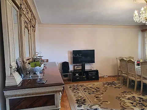 Satılır 7 otaqlı mənzil 220 m² — Bakı 7 otaq 220.00 m²