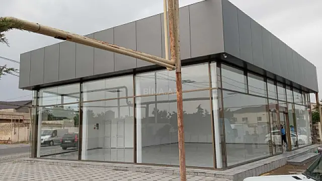 Satılır obyekt 180 m²