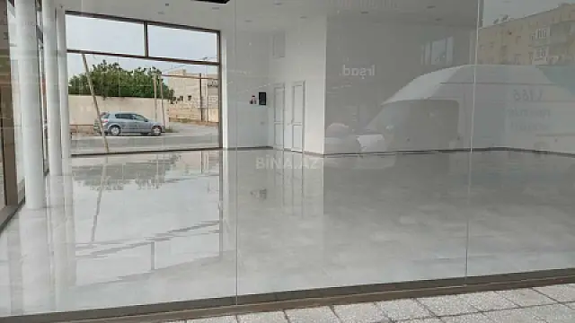 Satılır obyekt 180 m²