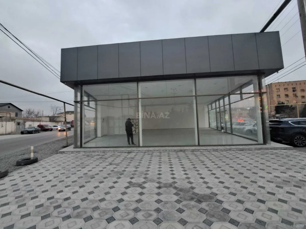 Satılır obyekt 180 m²