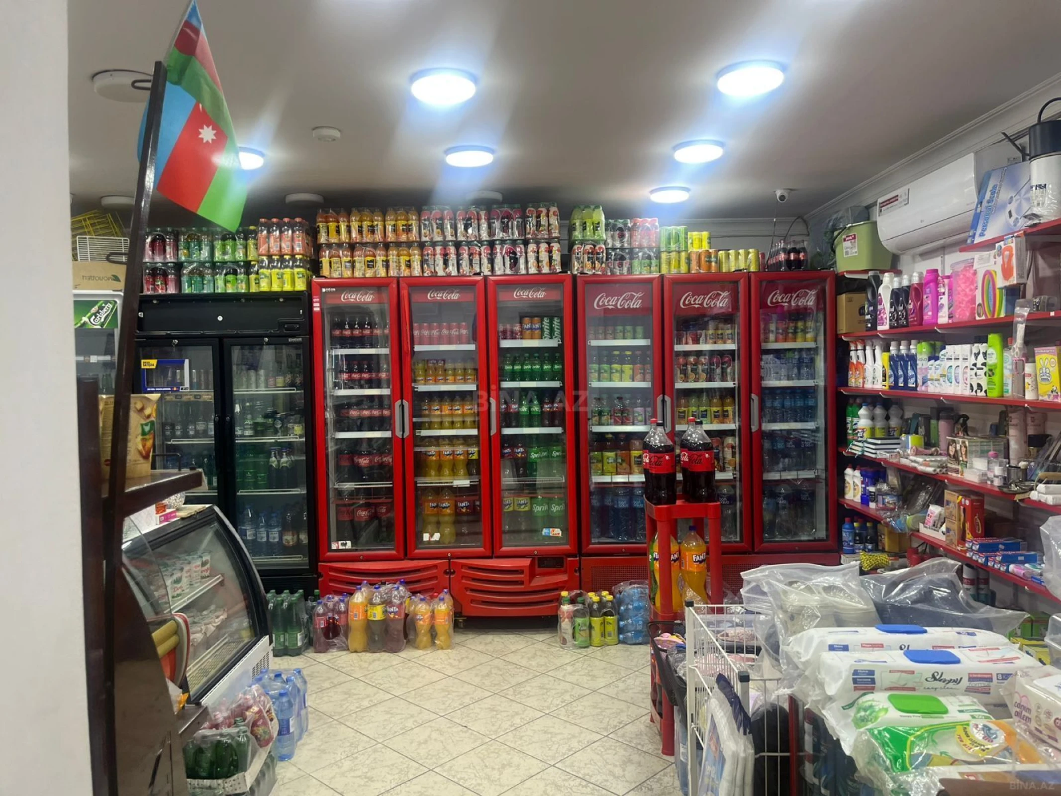 Satılır obyekt 62 m²