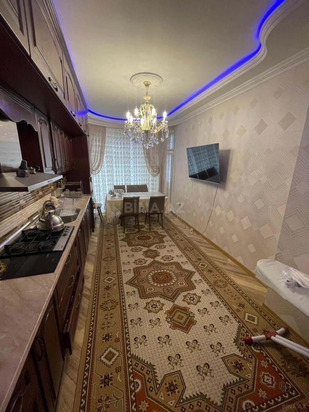 Kirayə verilir 3 otaqlı mənzil 170 m²