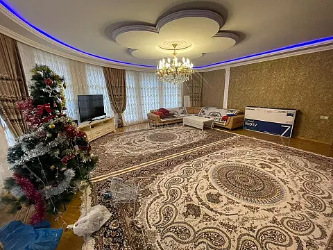 Kirayə verilir 3 otaqlı mənzil 170 m²