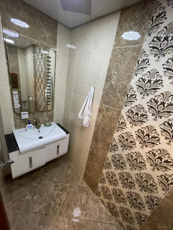 Kirayə verilir 3 otaqlı mənzil 170 m²