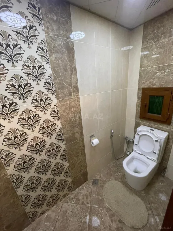 Kirayə verilir 3 otaqlı mənzil 170 m²