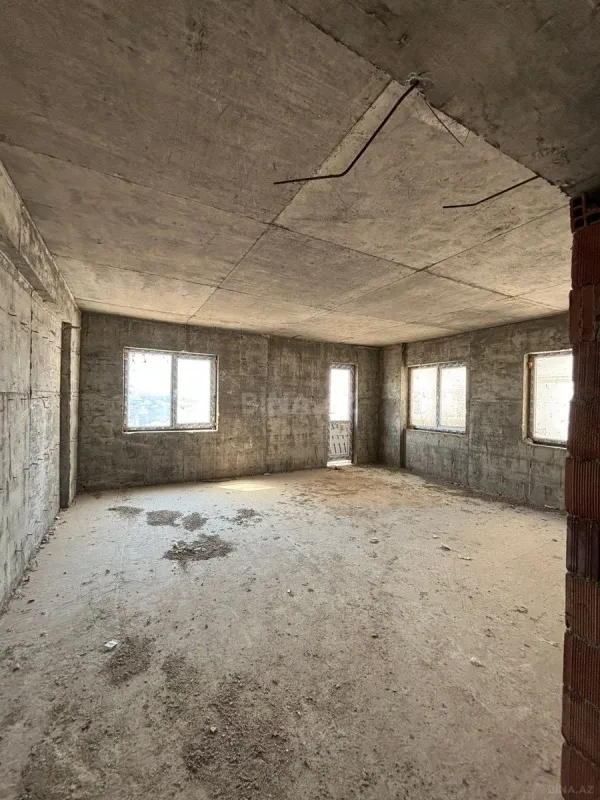 Satılır 3 otaqlı mənzil 120 m²