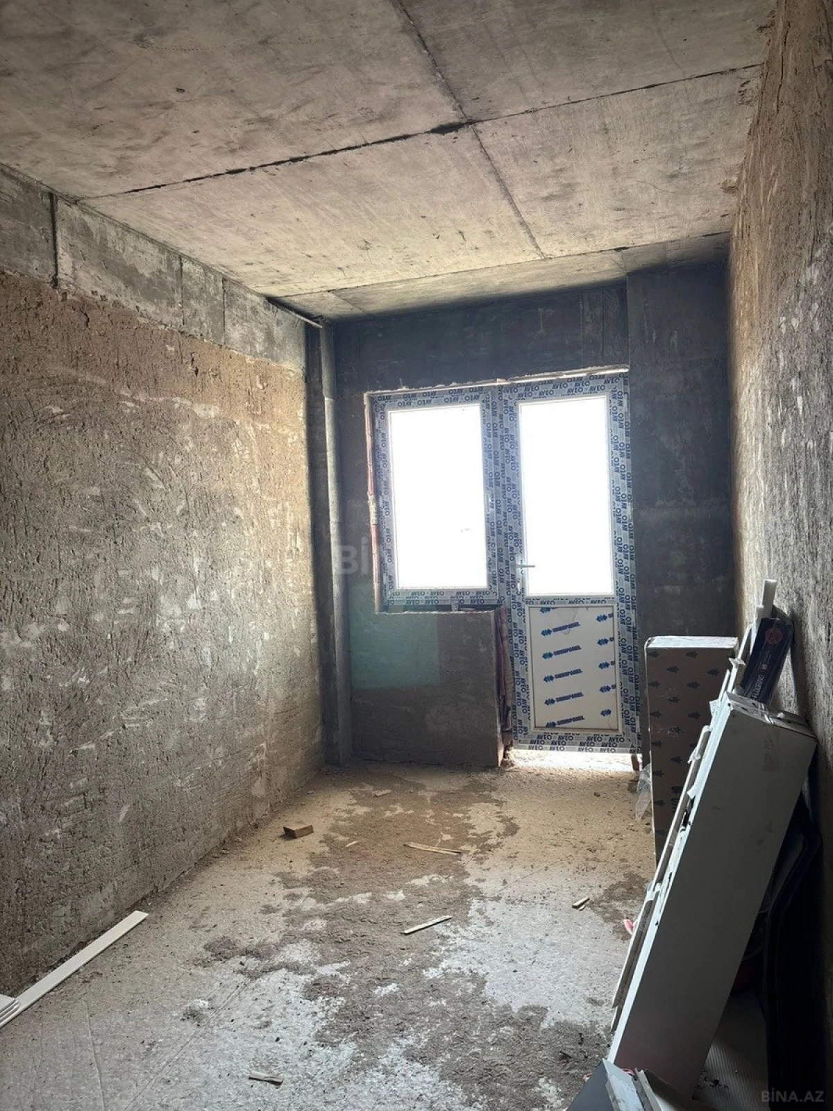 Satılır 3 otaqlı mənzil 120 m²