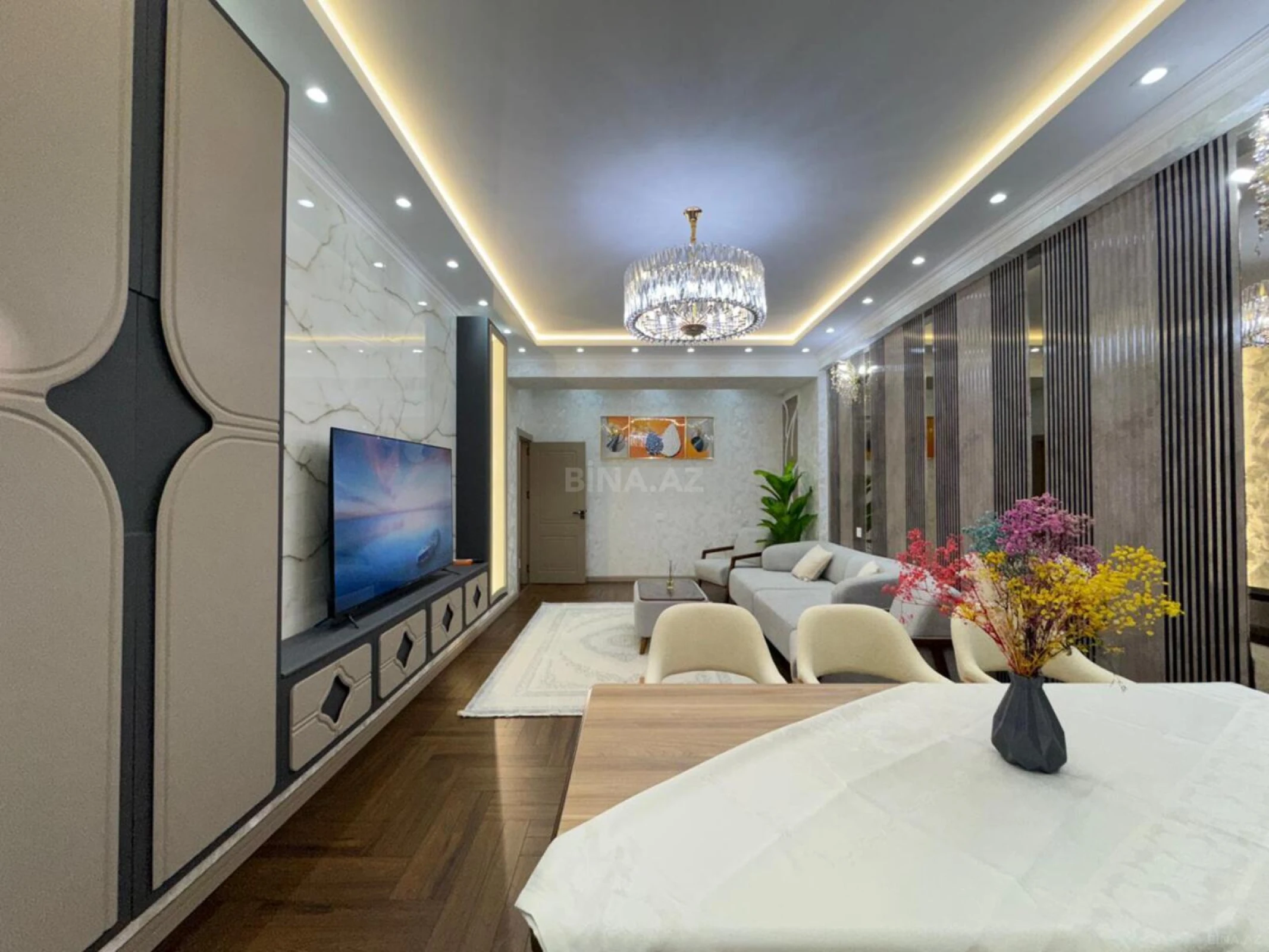 Satılır 3 otaqlı mənzil 127 m²