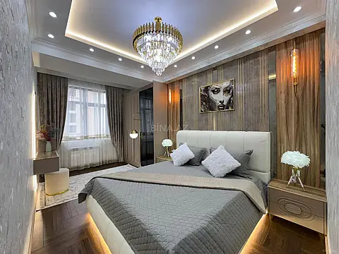 Satılır 3 otaqlı mənzil 127 m²