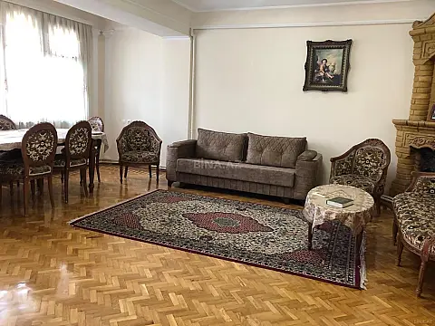 Kirayə verilir 3 otaqlı mənzil 90 m²