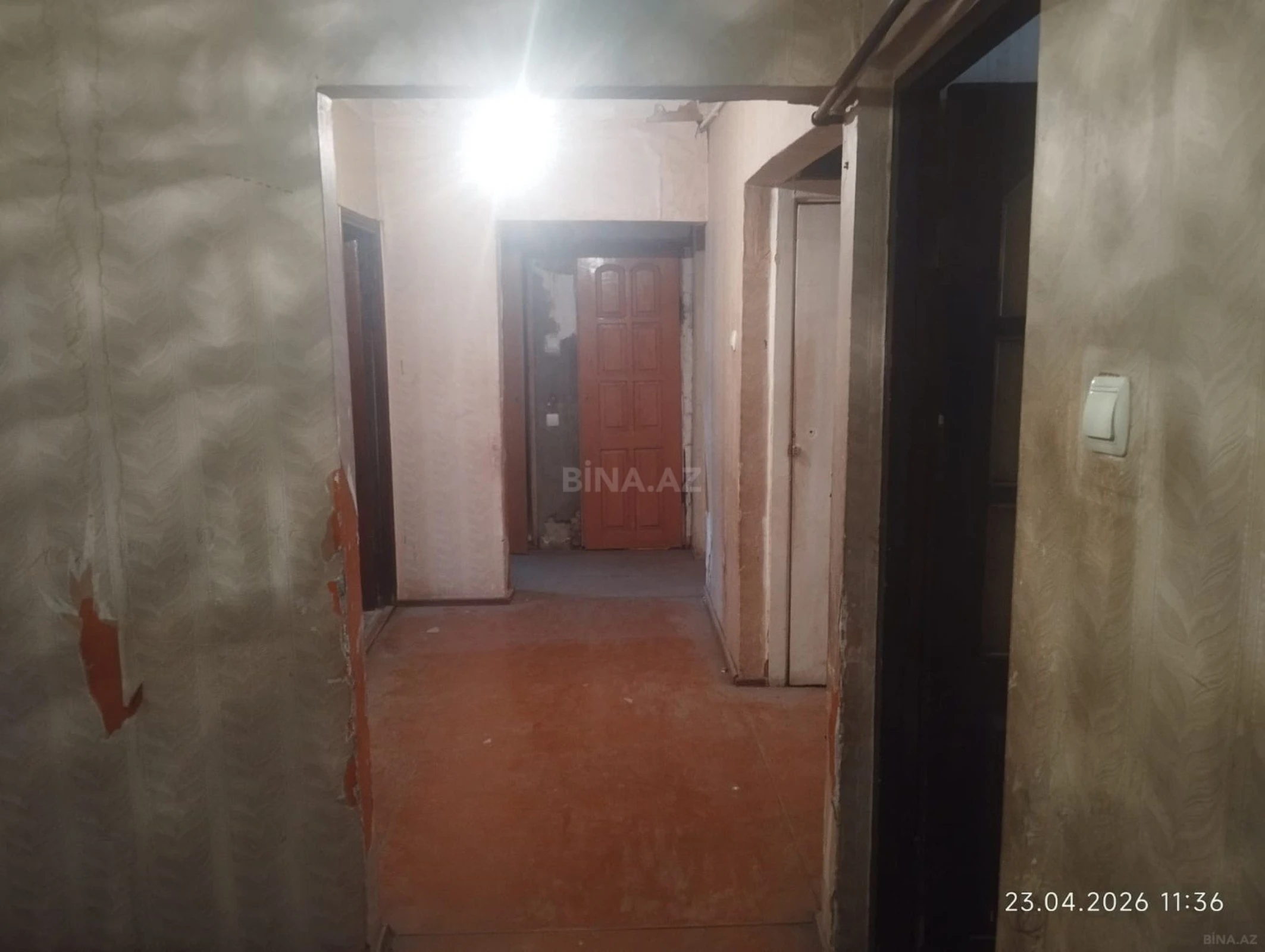 Satılır 5 otaqlı mənzil 120 m²