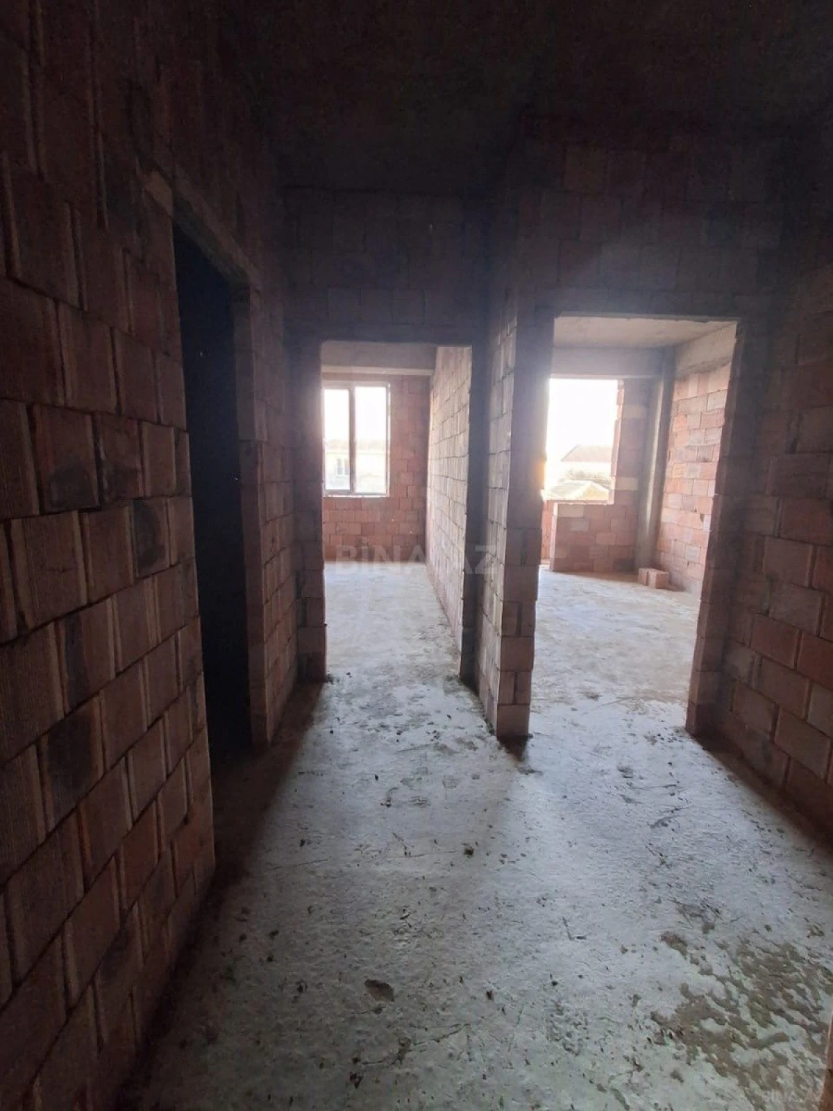 Satılır 2 otaqlı mənzil 60 m²