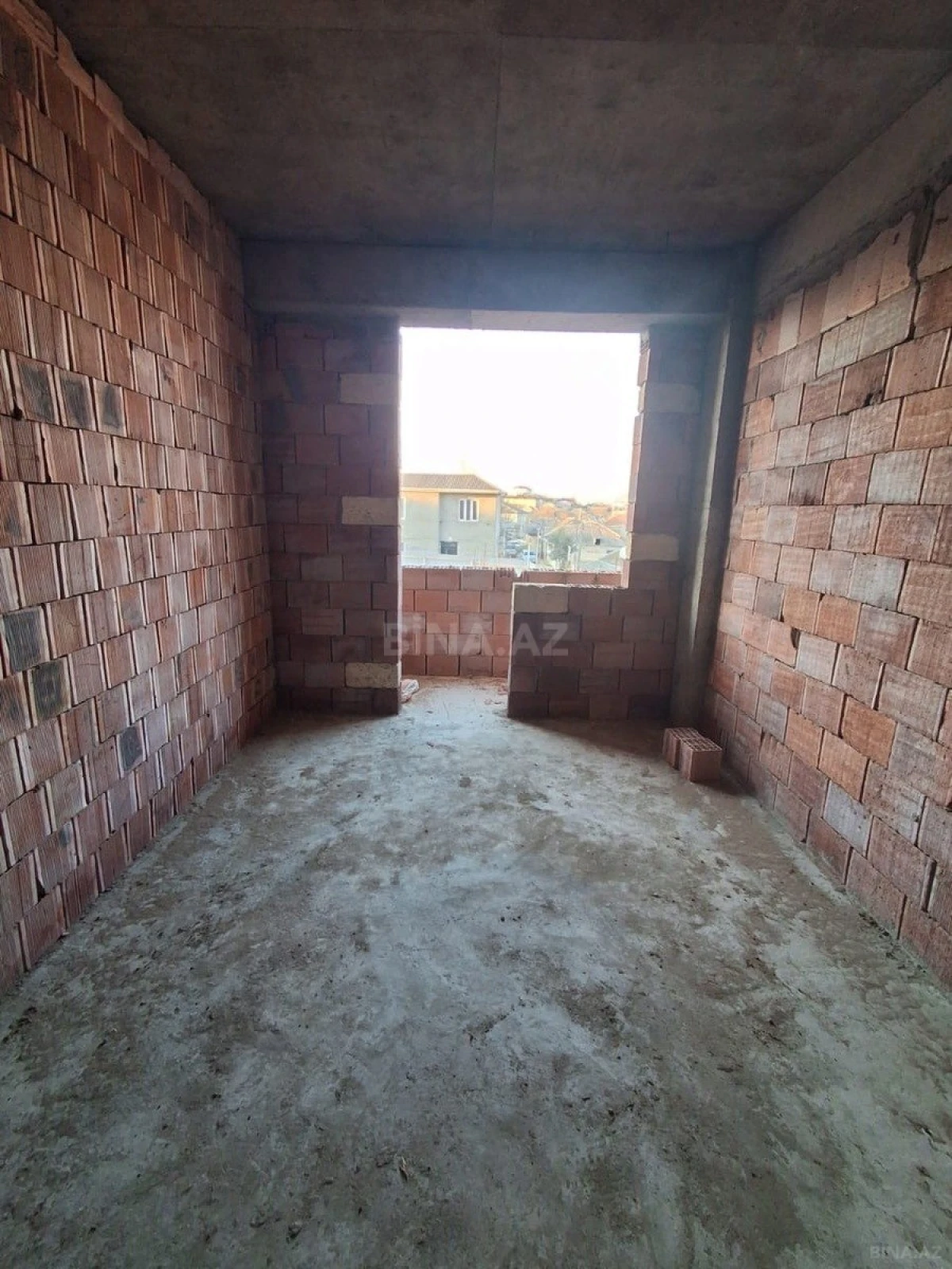 Satılır 2 otaqlı mənzil 60 m²