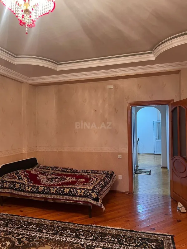Kirayə verilir 2 otaqlı mənzil 80 m²
