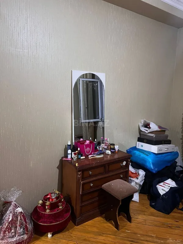 Kirayə verilir 2 otaqlı mənzil 80 m²