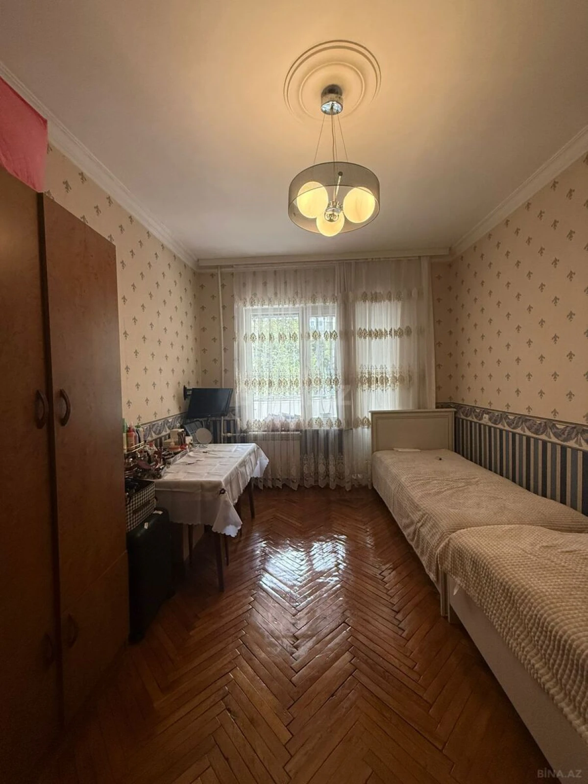 Satılır 4 otaqlı mənzil 100 m²