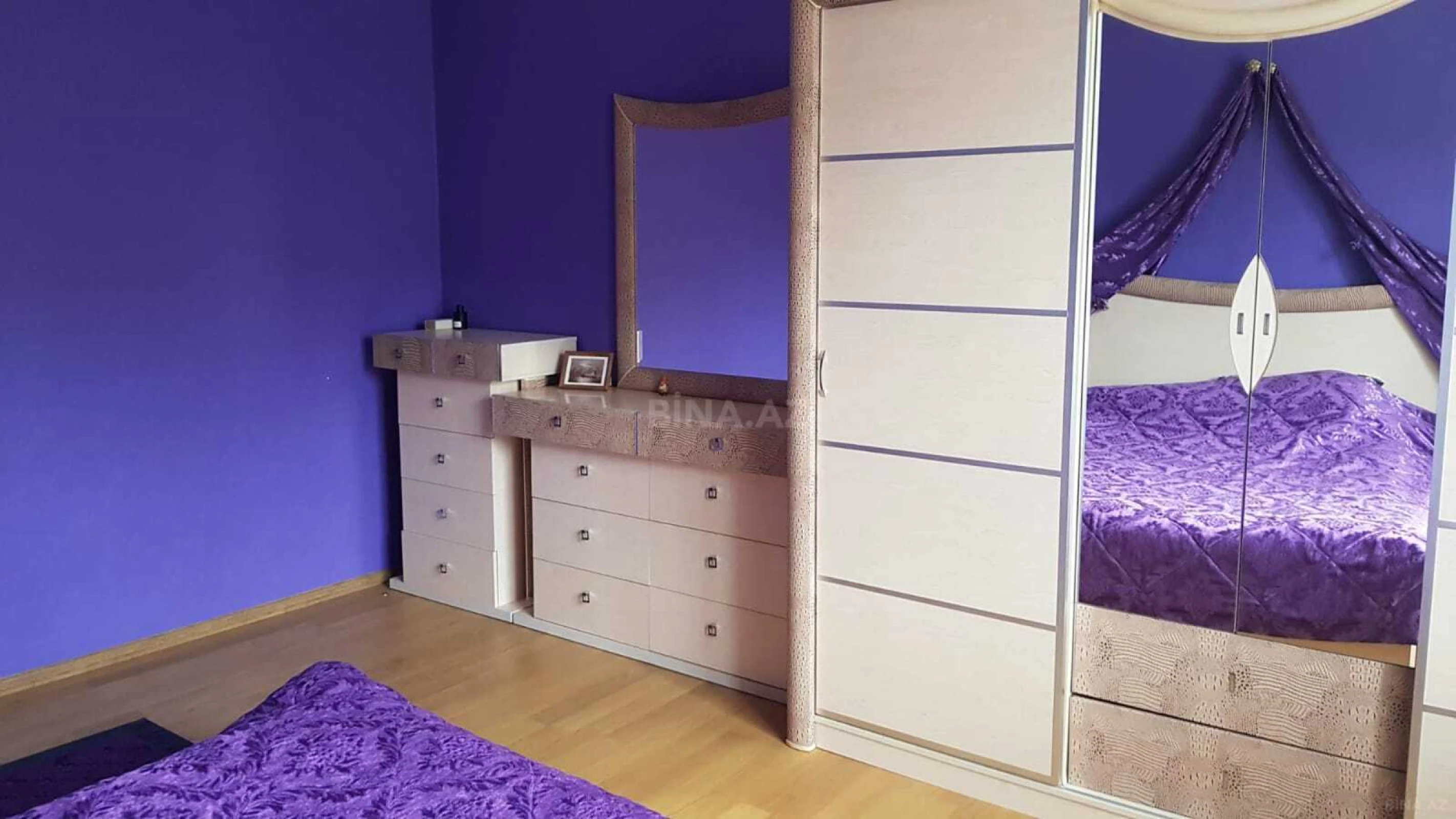 Satılır 7 otaqlı həyət evi 590 m²