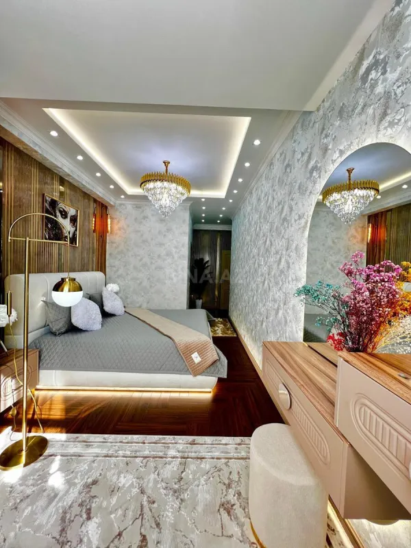Satılır 3 otaqlı mənzil 128 m²