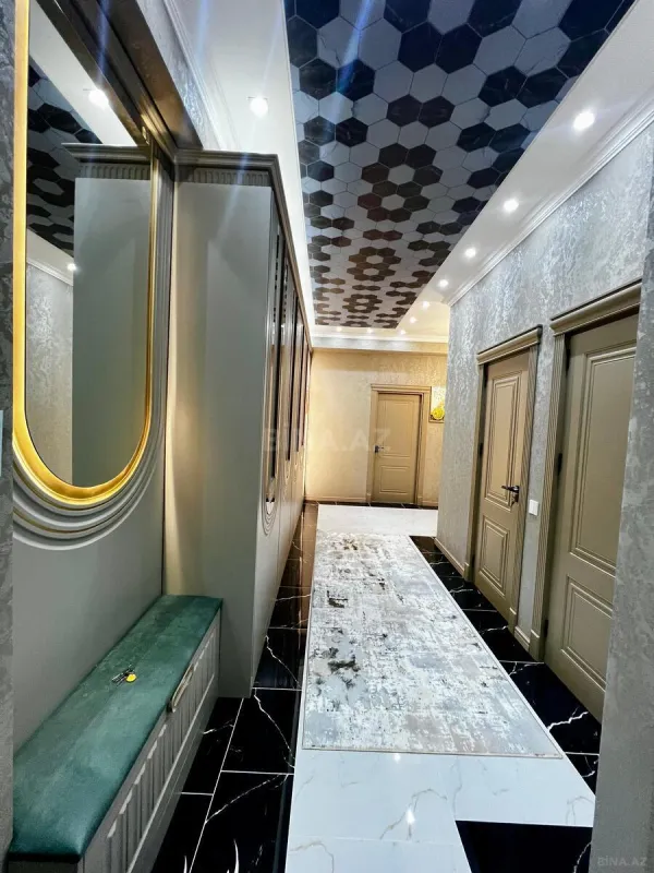 Satılır 3 otaqlı mənzil 128 m²