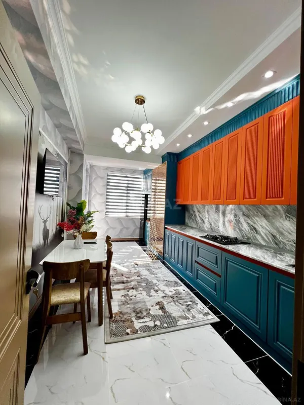 Satılır 3 otaqlı mənzil 128 m²