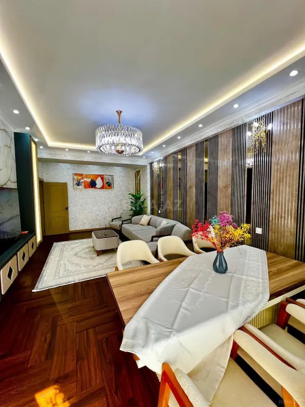 Satılır 3 otaqlı mənzil 128 m²