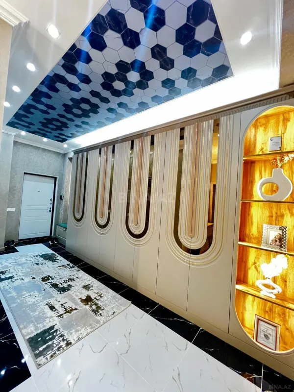 Satılır 3 otaqlı mənzil 128 m²