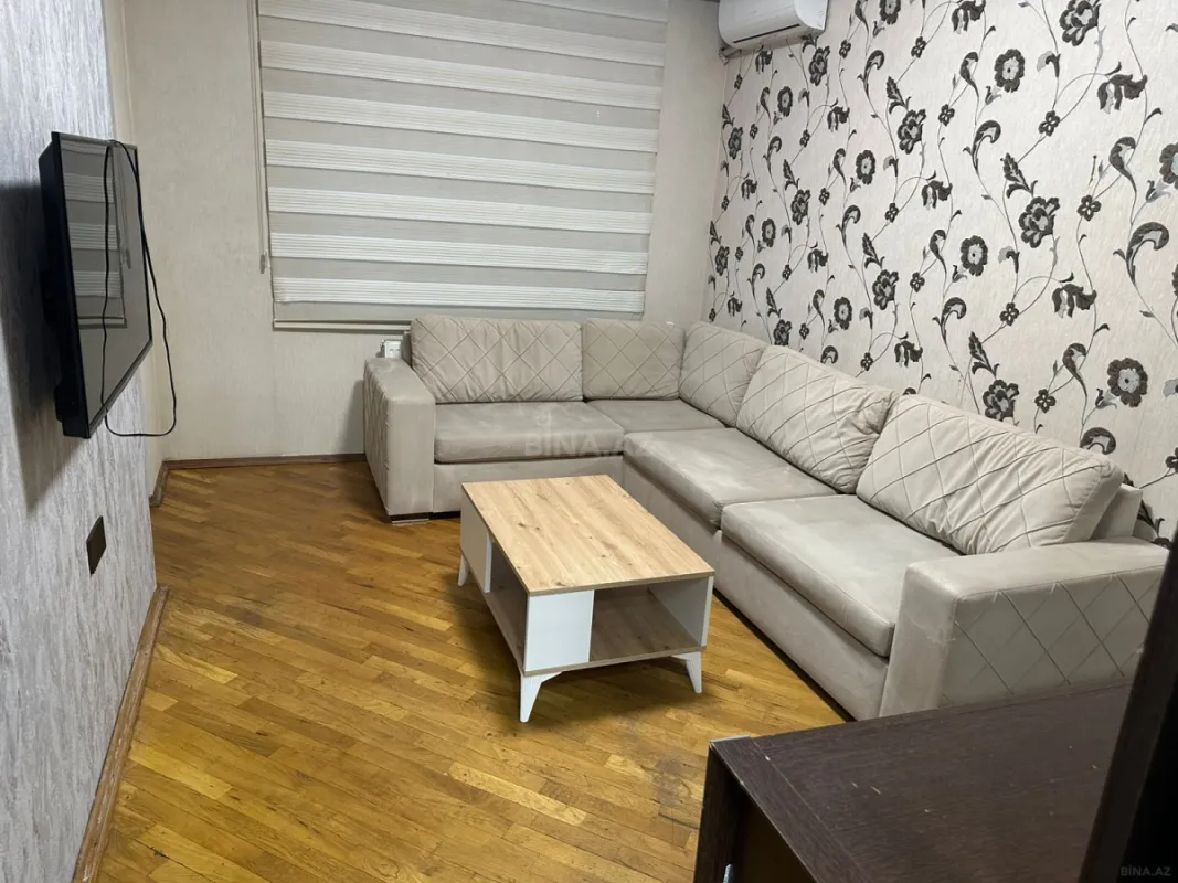 Kirayə verilir 2 otaqlı mənzil 67 m²