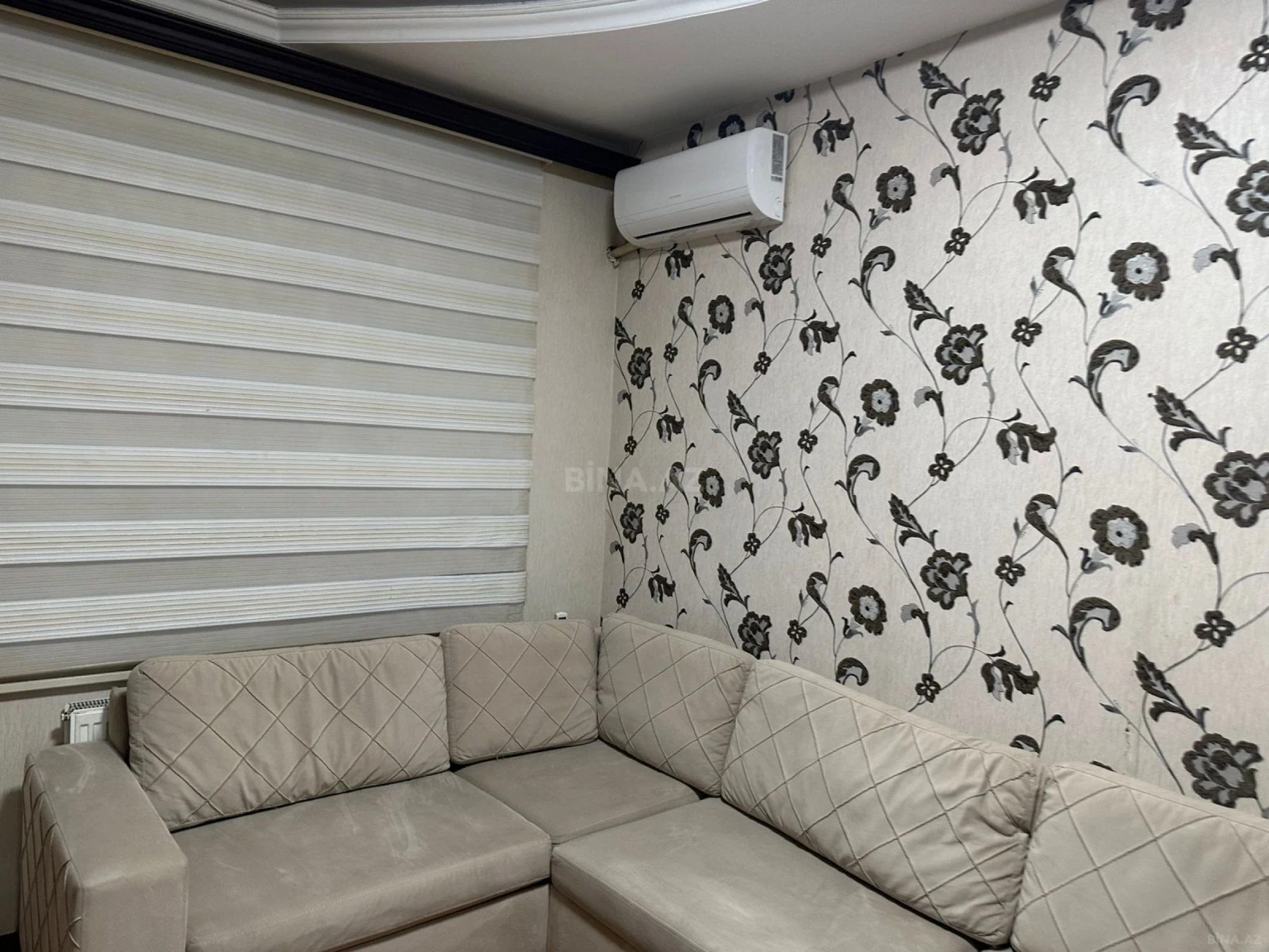 Kirayə verilir 2 otaqlı mənzil 67 m²