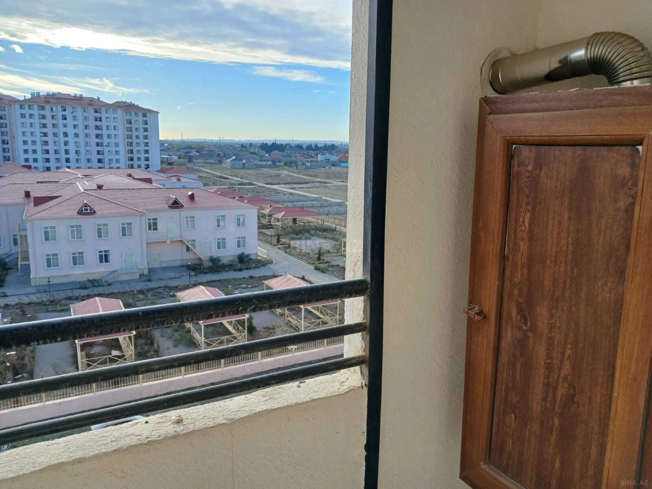 Satılır 4 otaqlı mənzil 110 m²