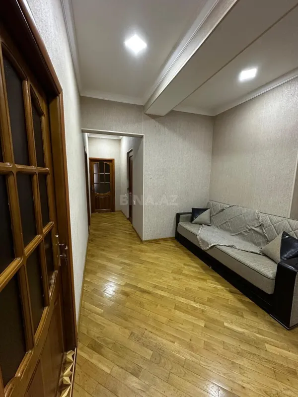 Satılır 3 otaqlı mənzil 89 m²