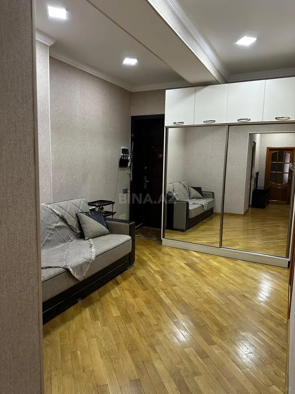 Satılır 3 otaqlı mənzil 89 m²